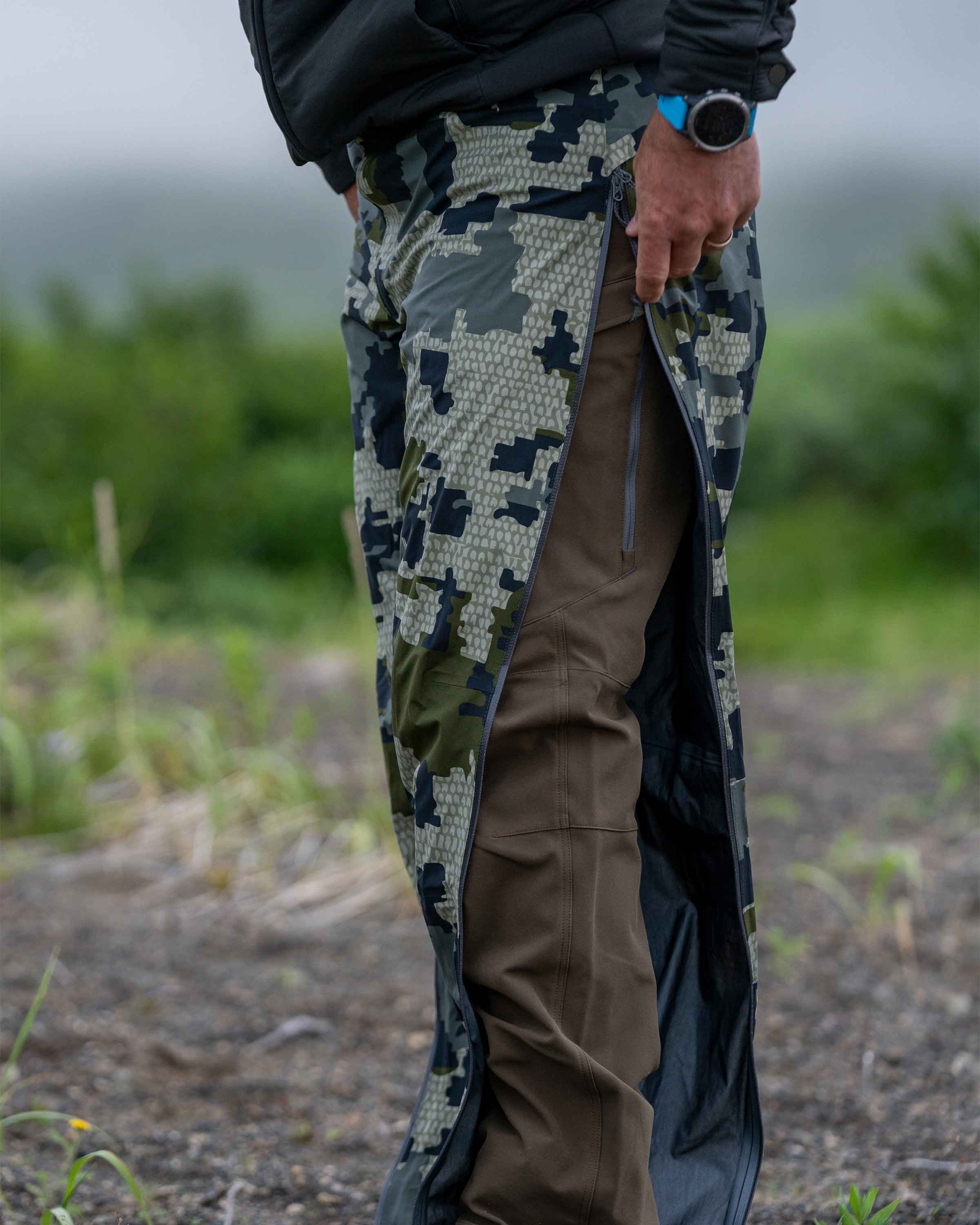 Chugach TR Rain Pant | Vias - Image 4